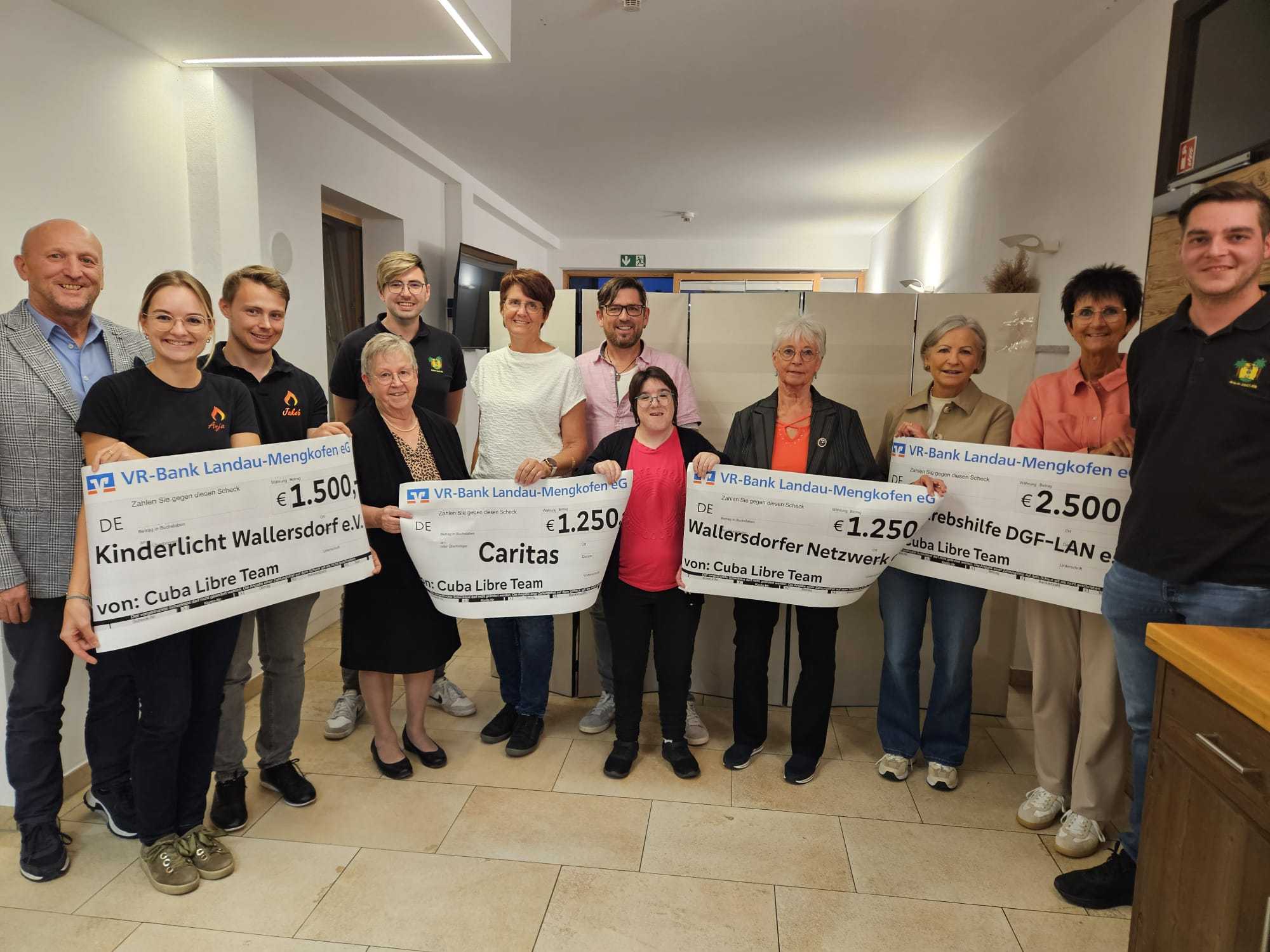 Cuba Libre Team Haidlfing spendet 1.500 Euro an Kinderlicht