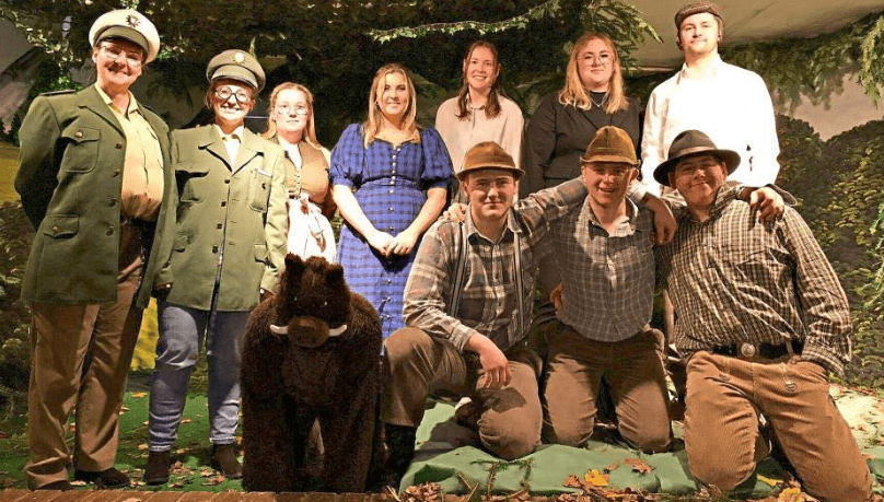 Theater mit Herz – Jugendgruppe Oberpöring spendet 250 € an Kinderlicht